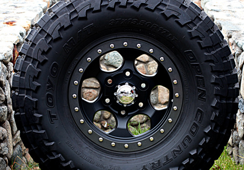 17blacktire-small.jpg