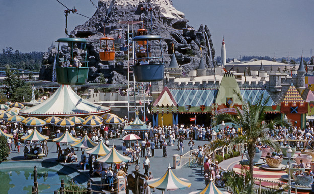 335148-disneyland-california-skyway-1960.jpeg