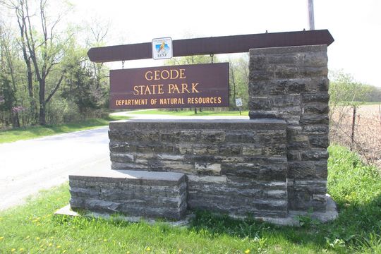 iowastateparks.reserveamerica.com