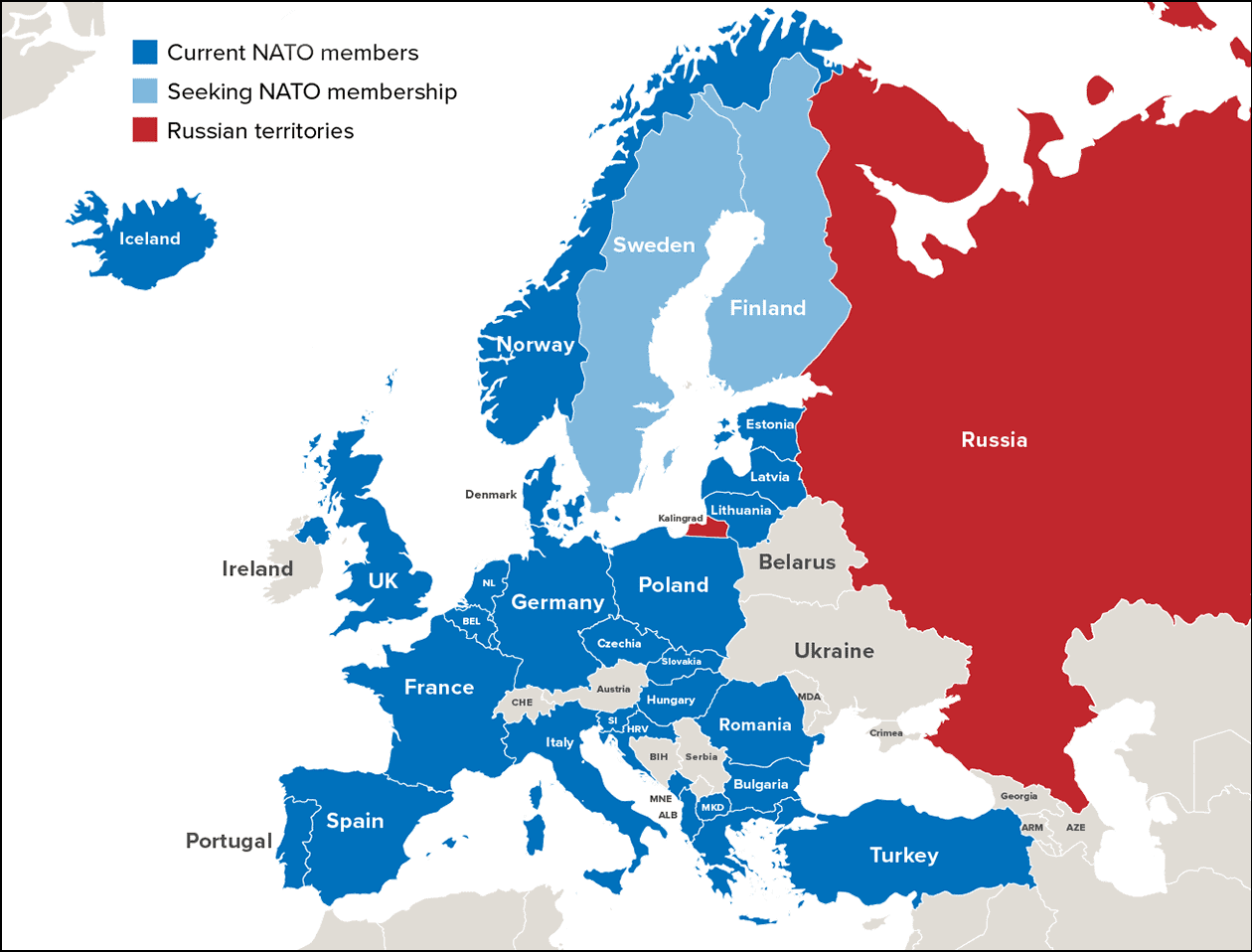 Two maps show NATO's growth and Russia's isolation since 1990