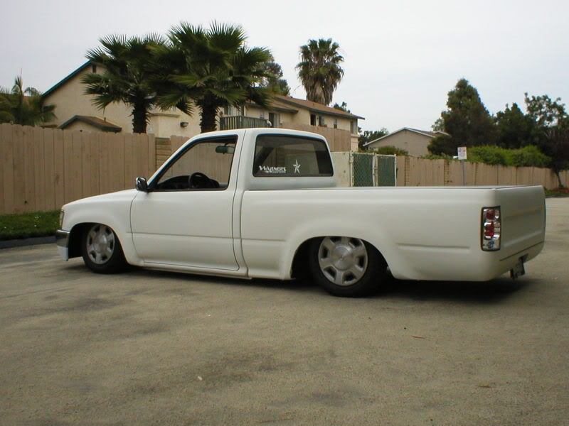 11320Sean_s_1993_Toyota_Truck_001.jpg