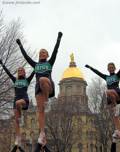 notre-dame-cheerleaders.jpg