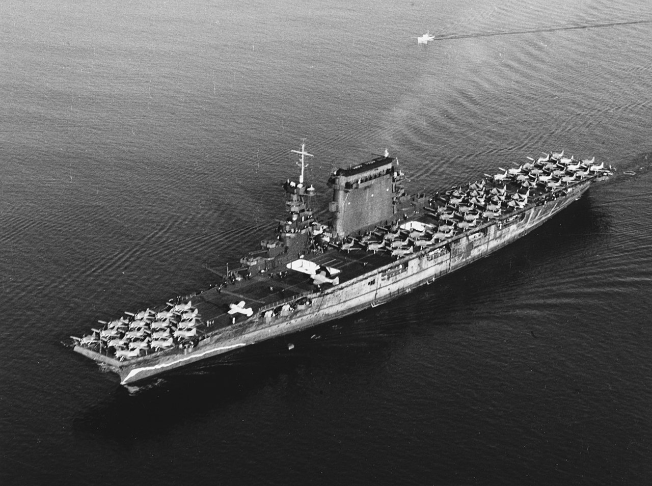 1280px-USS_Lexington_%28CV-2%29_leaving_San_Diego_on_14_October_1941_%2880-G-416362%29.jpg